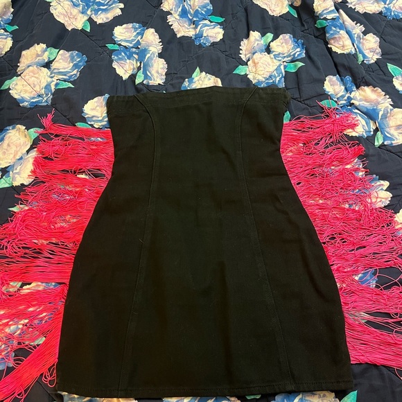 Size 6 Black and Hot Pink Cocktail Dress - Picture 2 of 3